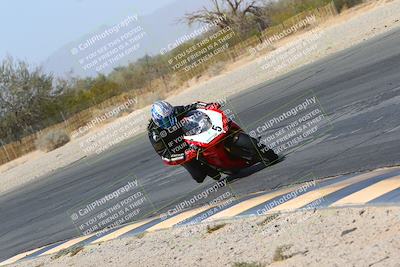 media/Mar-28-2022-Superbike Trackdays (Mon) [[b8603d0f67]]/Open Track Time/Turn 3 Inside/